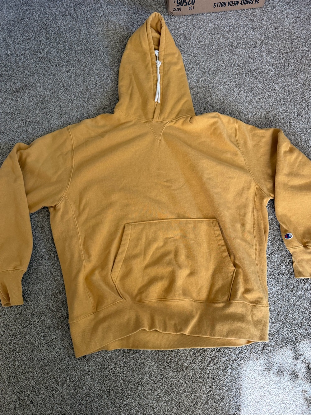 Champion Reverse Weave Yellow Gold Mustard Mens Hoodie. SZ XL. Cozy. Loungewear